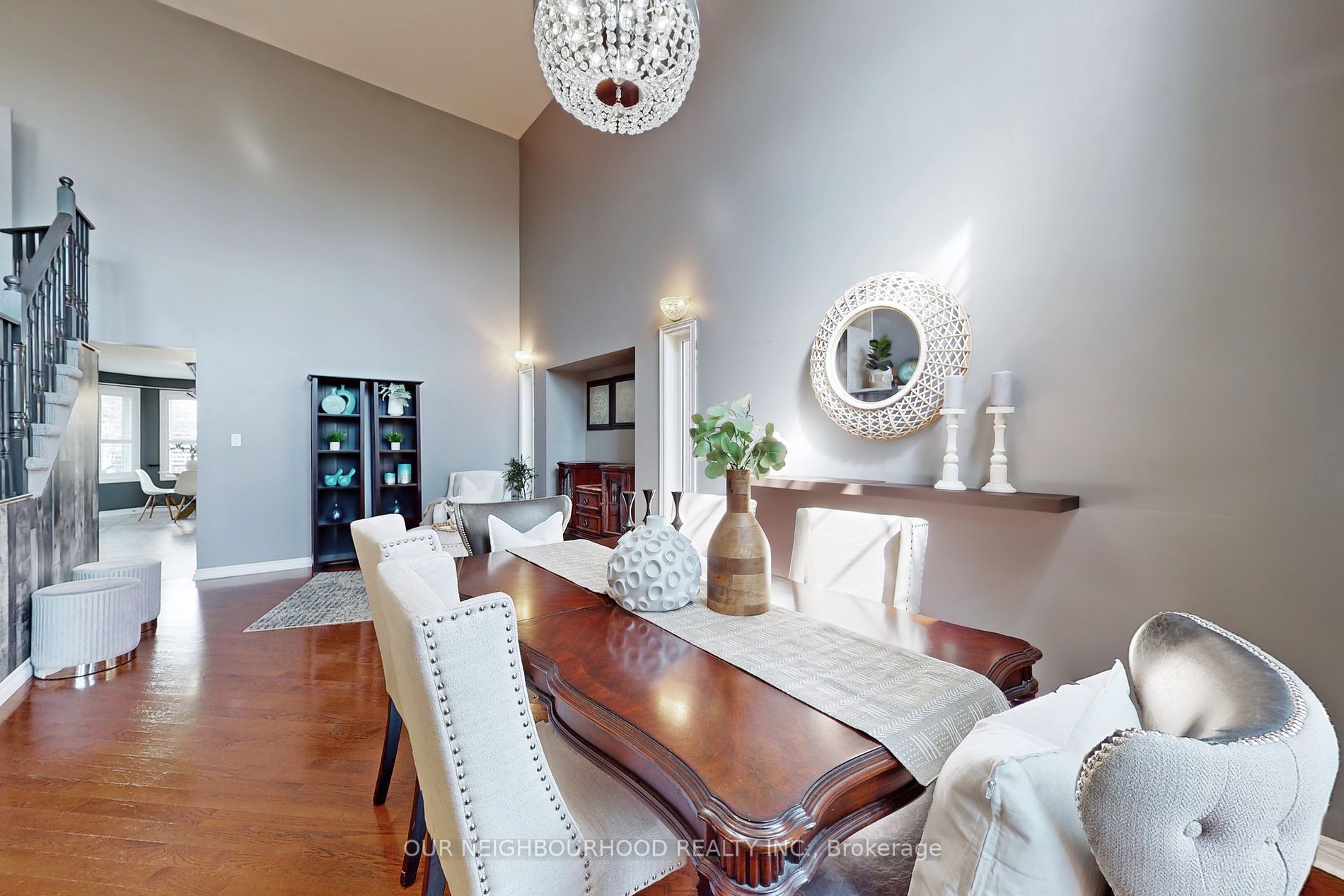 186 Ryerson Crescent
