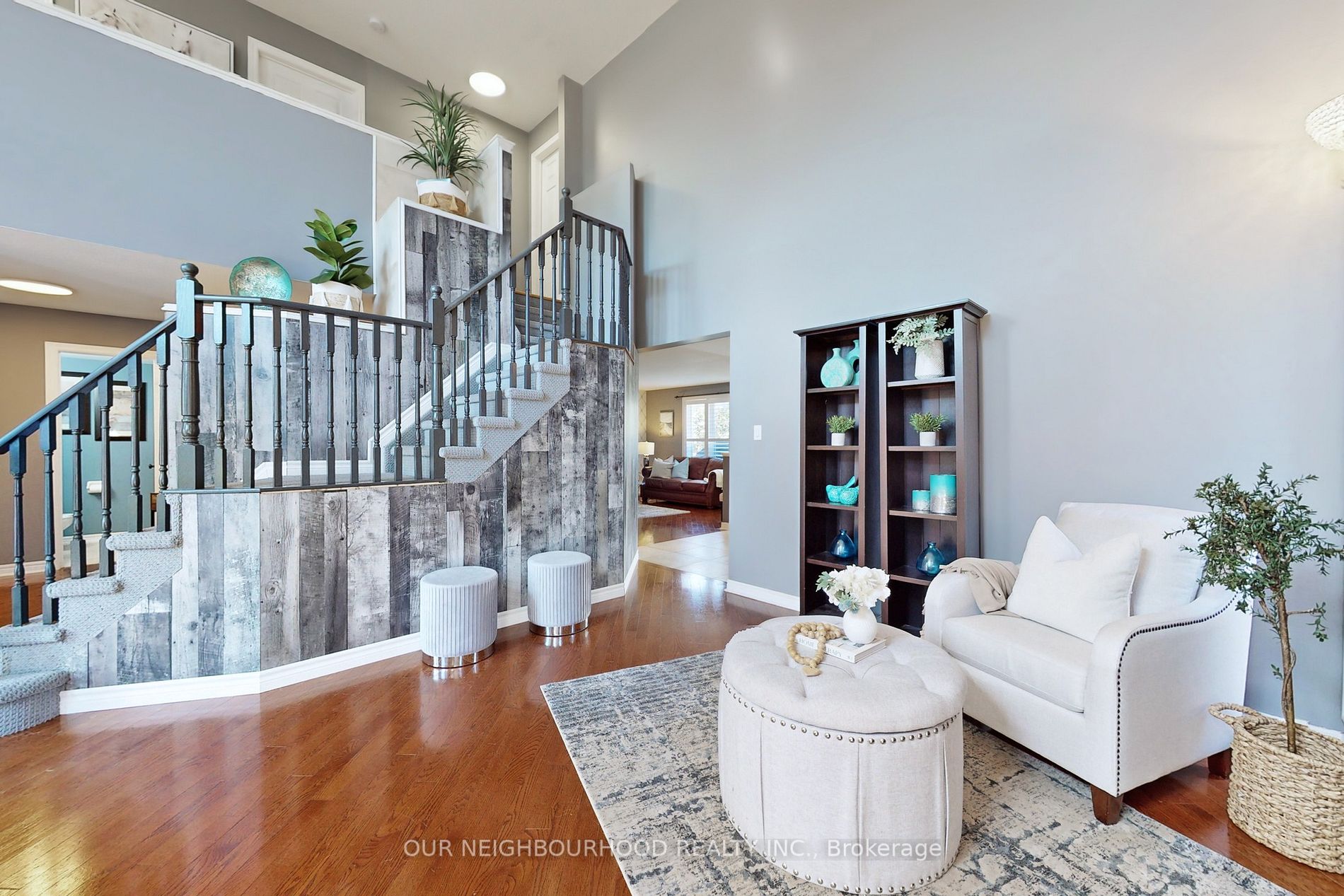 186 Ryerson Crescent