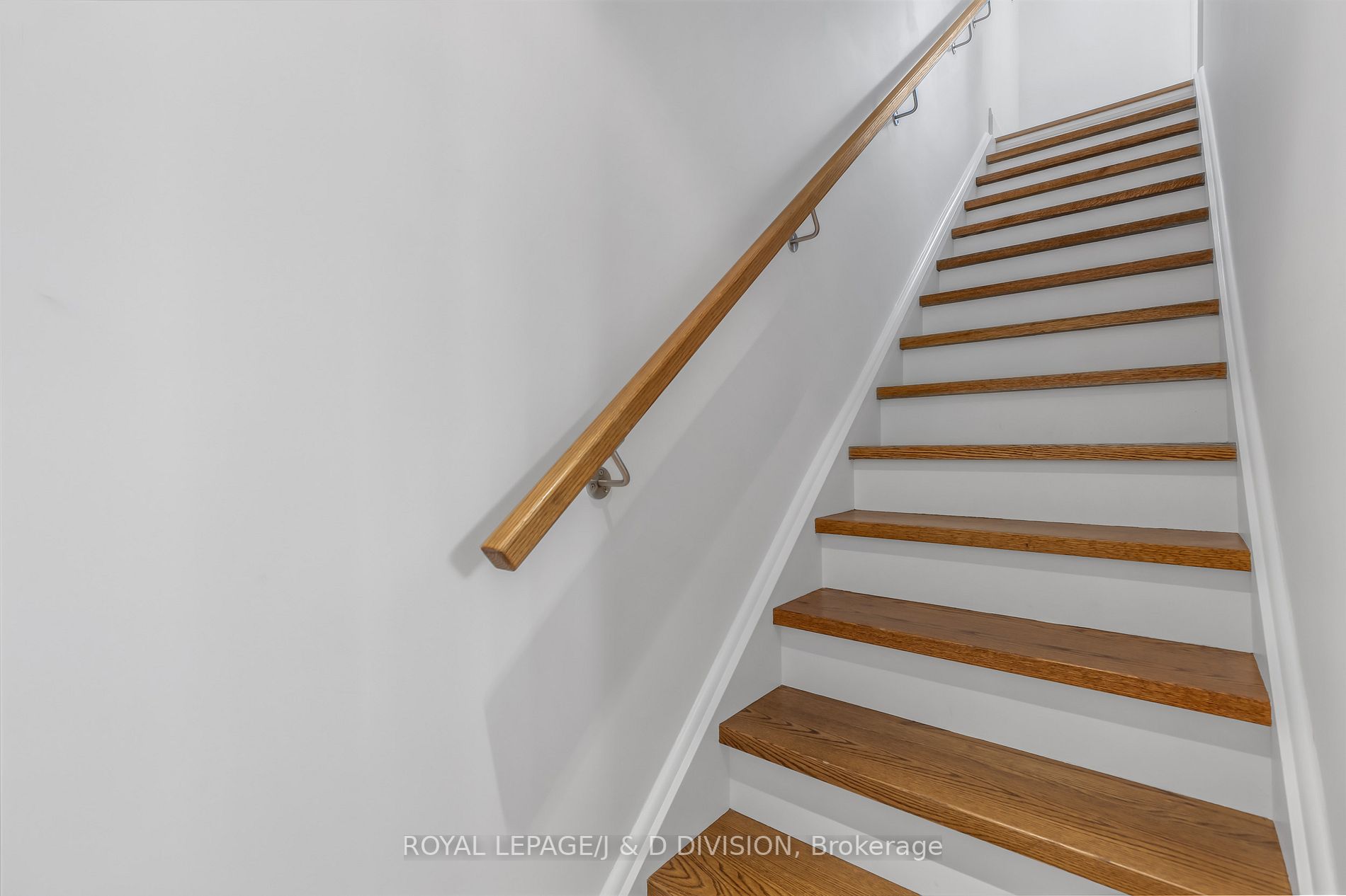 837 Broadview Ave, #8