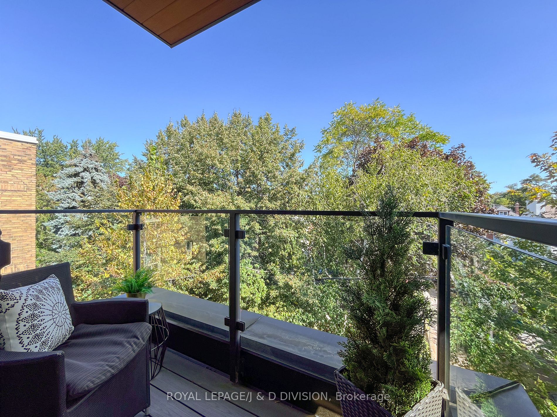 837 Broadview Ave, #8