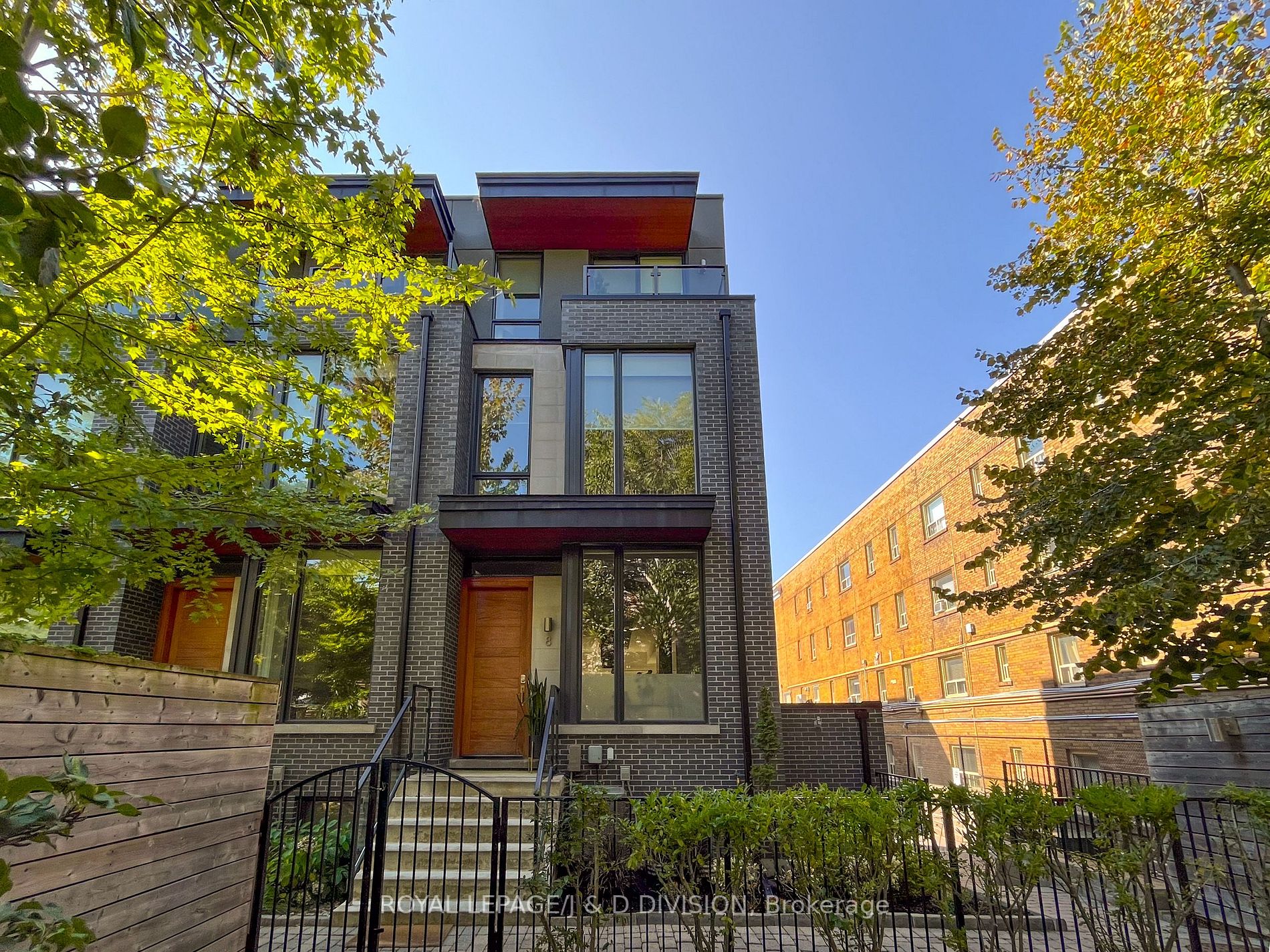 837 Broadview Ave, #8