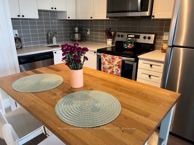 1255 Bayly Street, #1001
