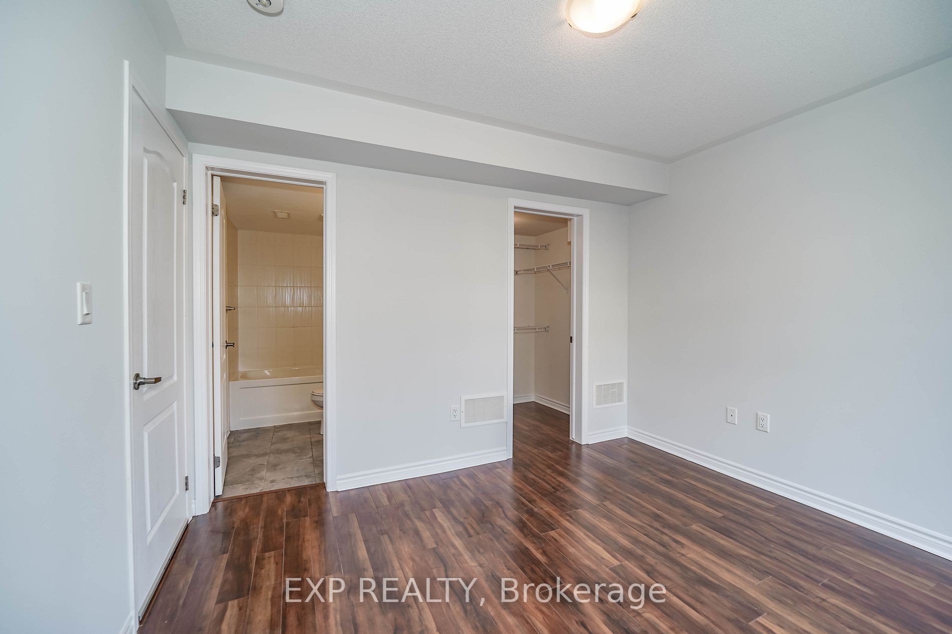 2432 Fall Harvest Crescent