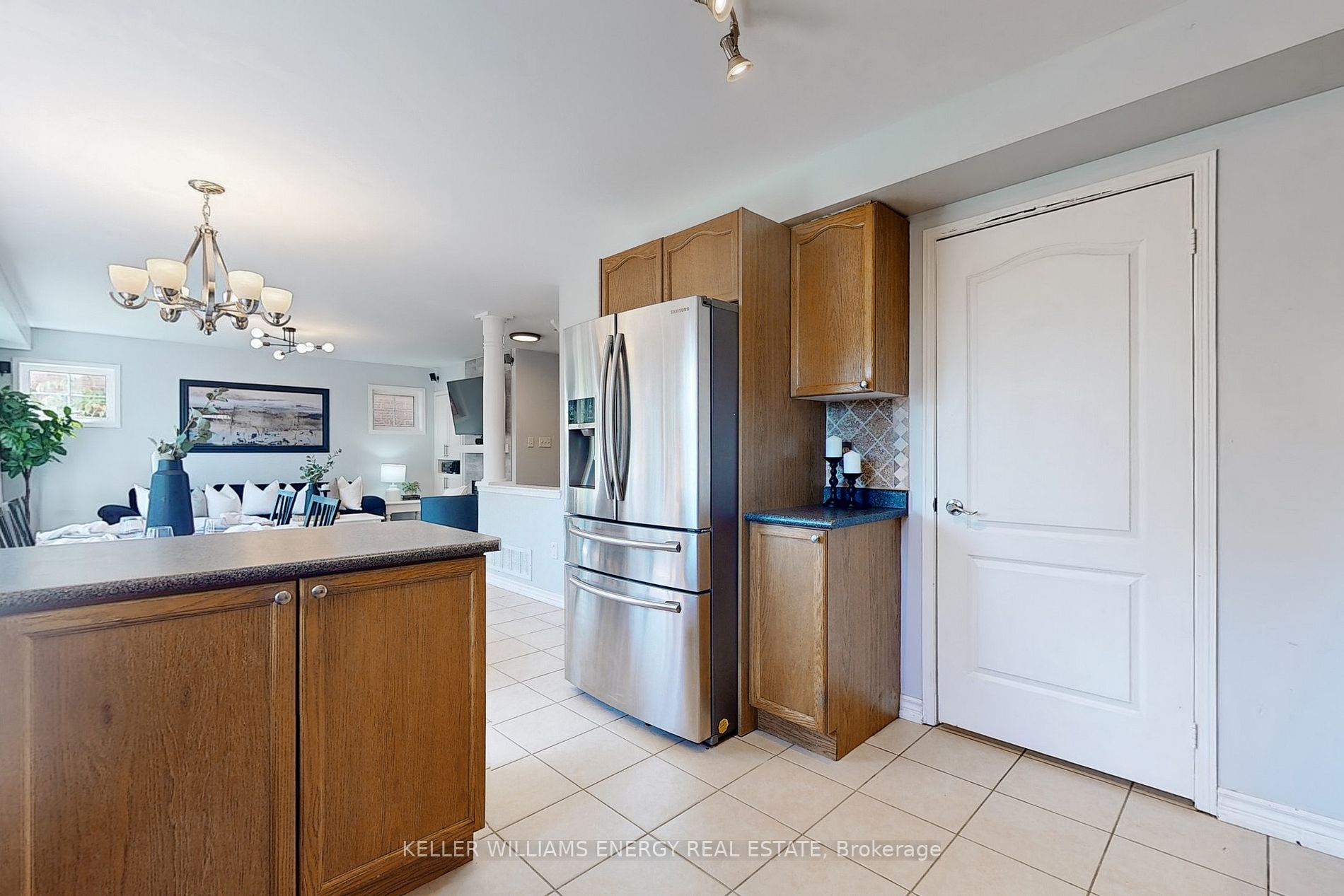 17 Bradbury Cres