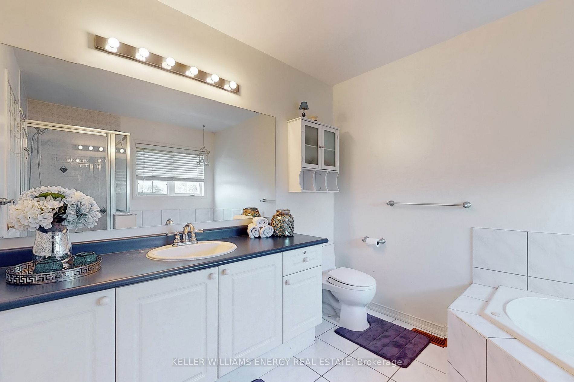 17 Bradbury Cres
