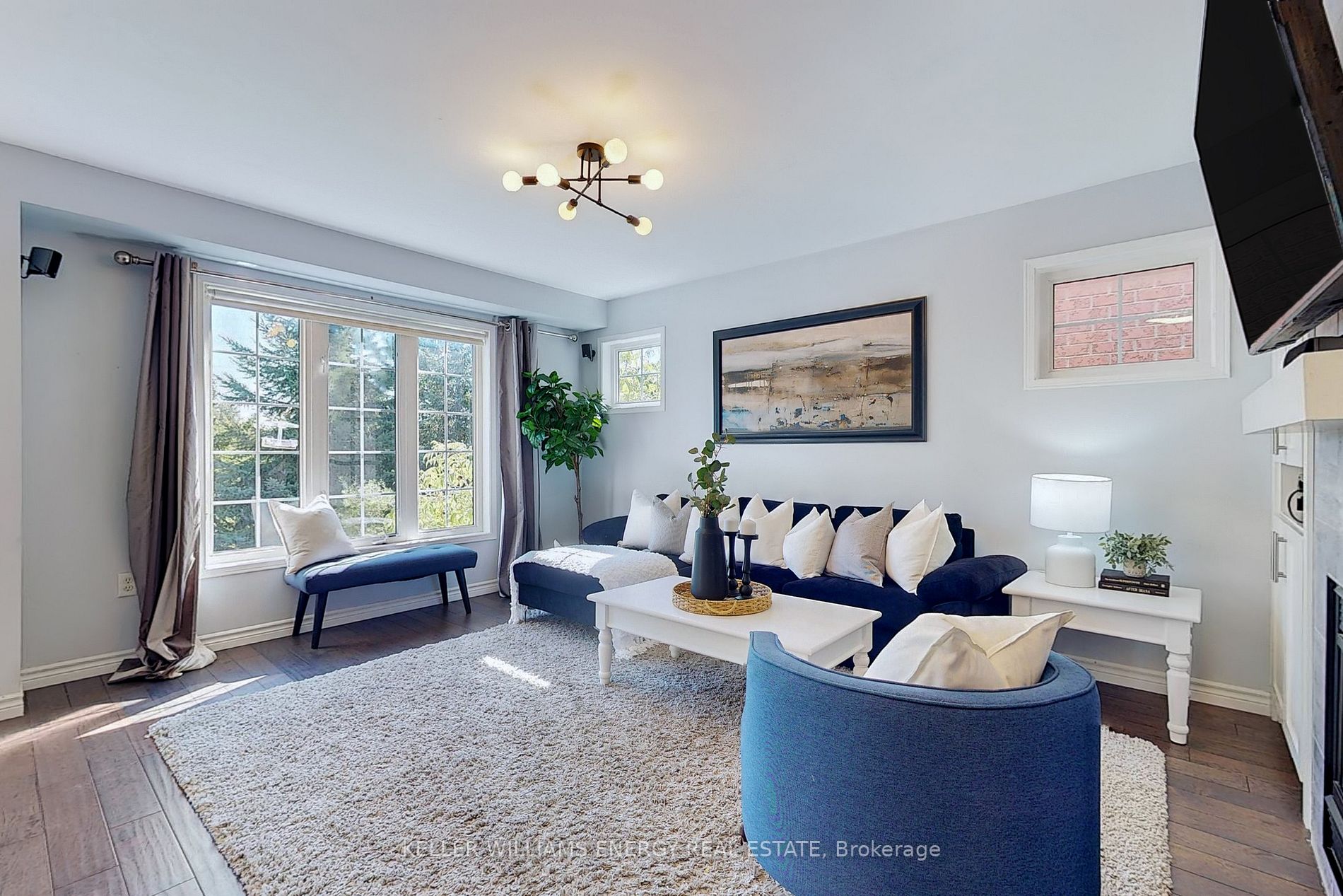 17 Bradbury Cres