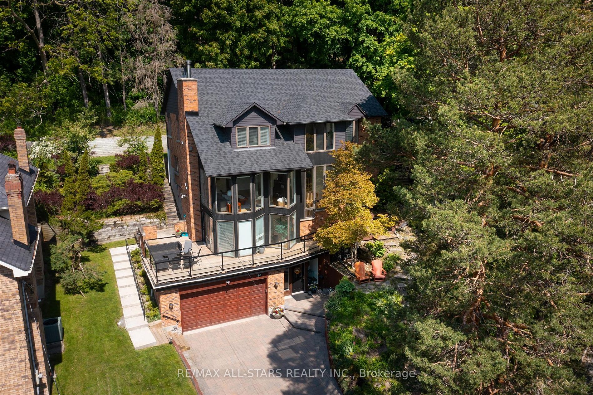 26 BETHUNE Boulevard