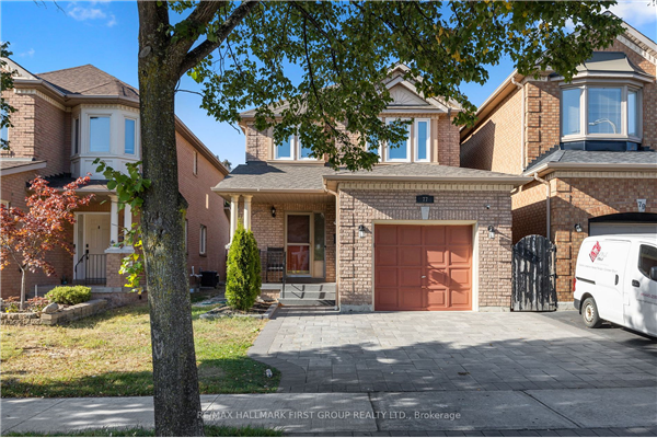 77 Bach Ave, Whitby