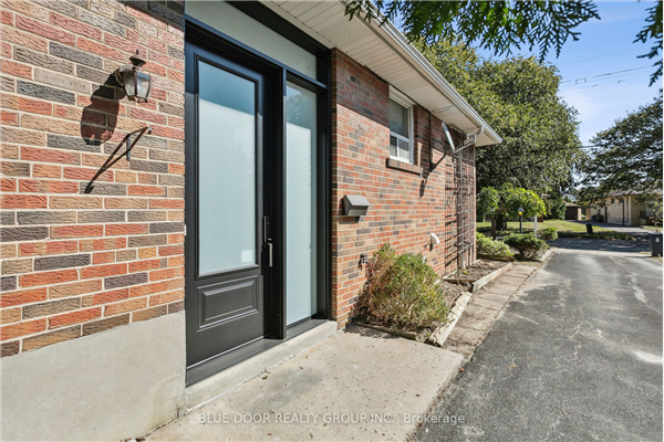 84 Applefield Dr, Toronto