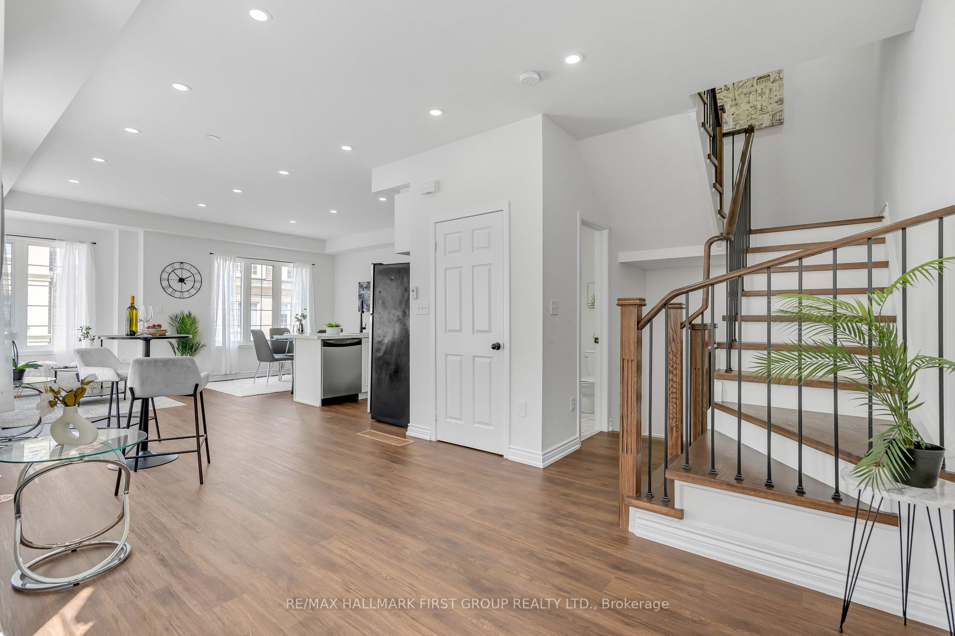 1250 St Martins Dr, #96