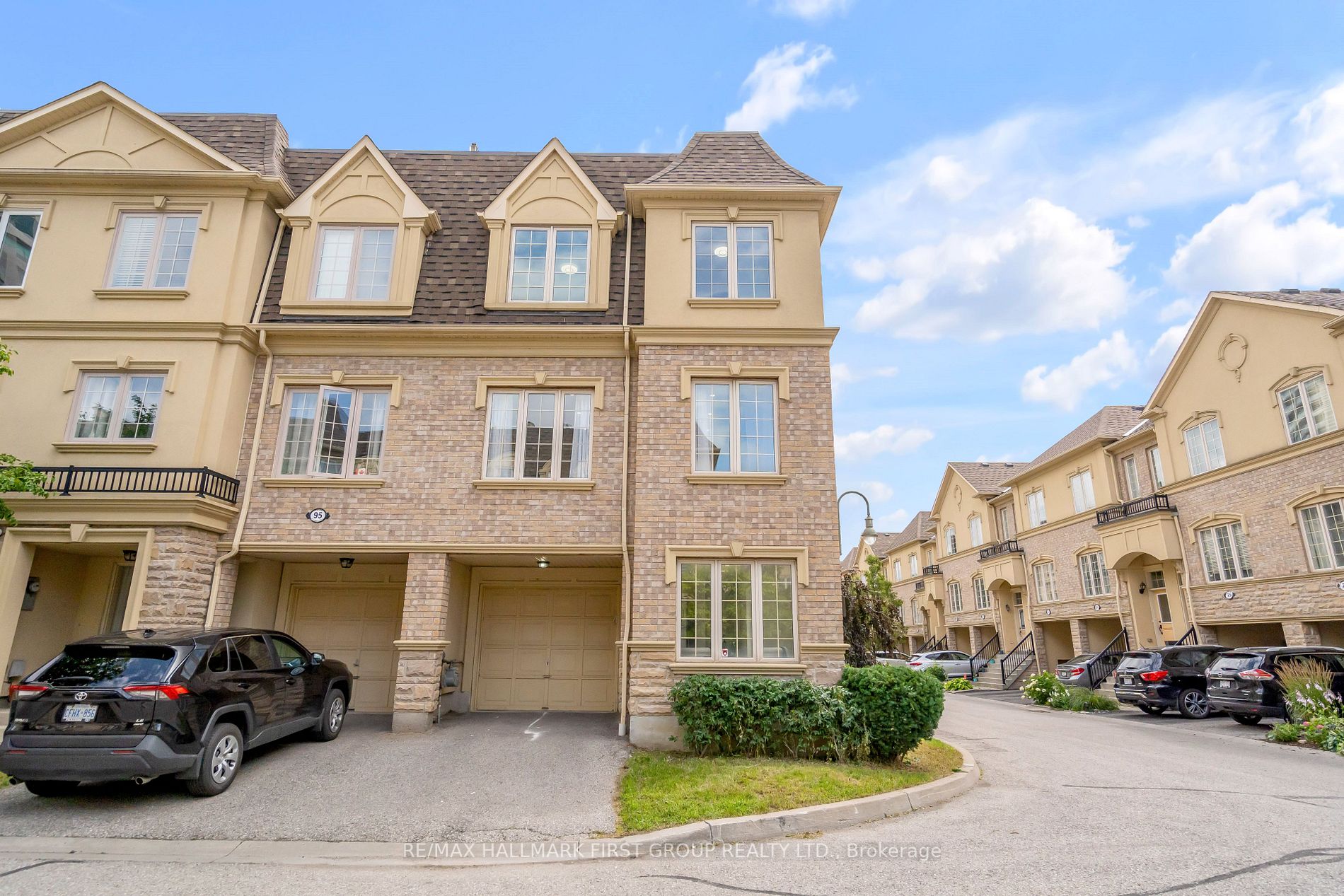 1250 St Martins Dr, #96