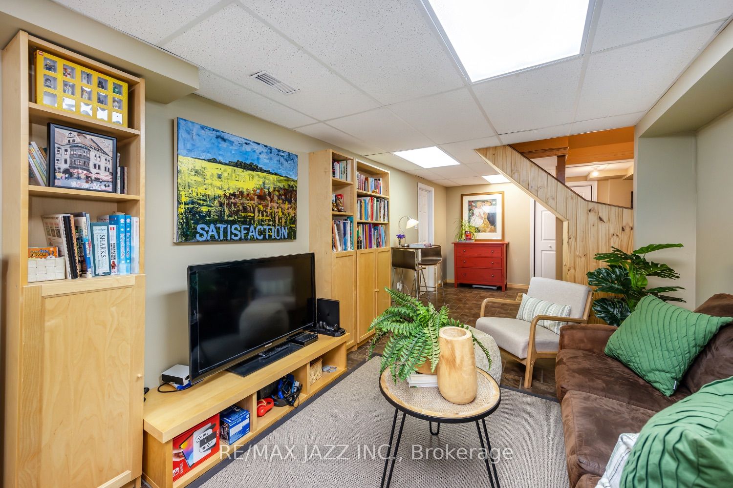 895 Ripley Cres