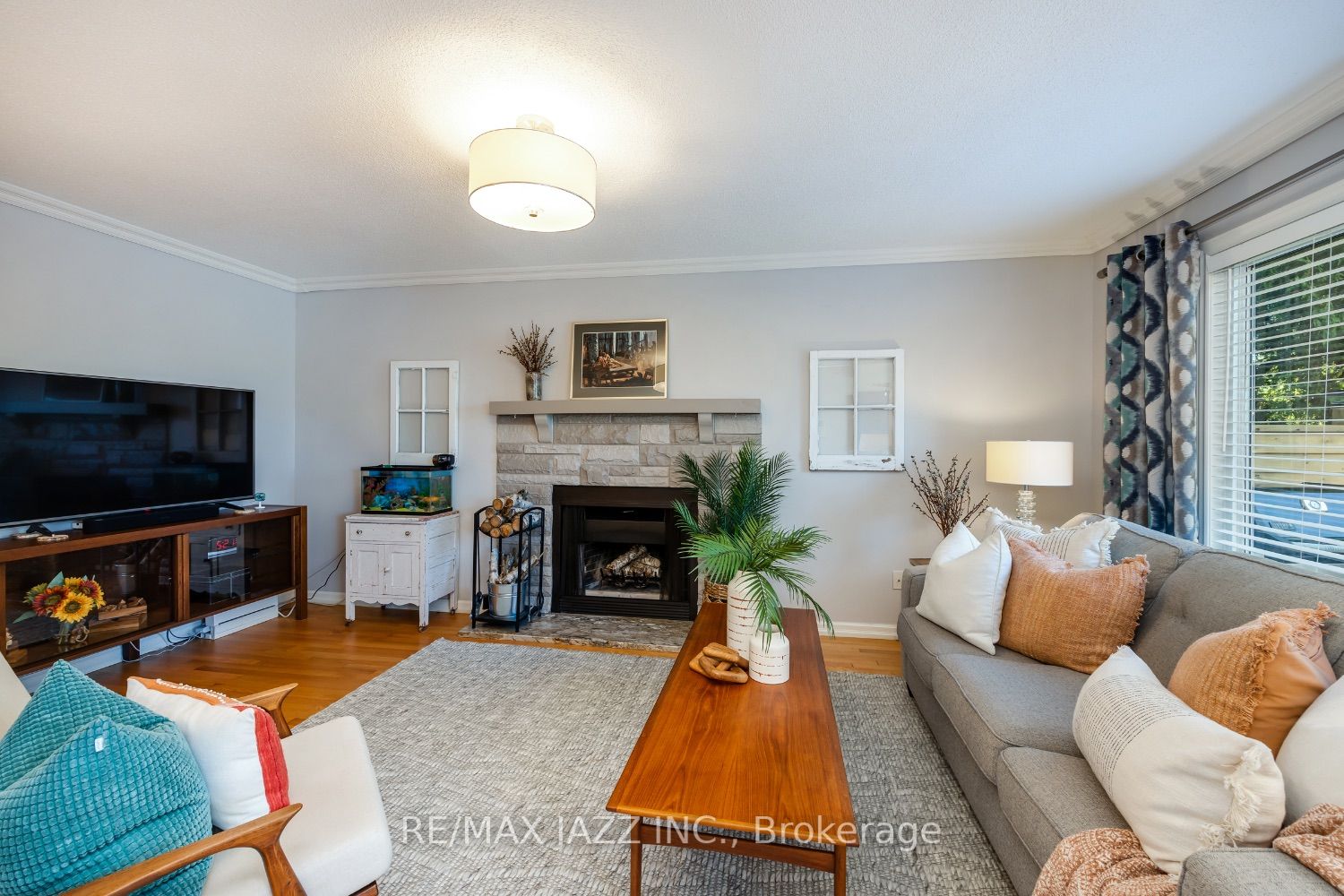 895 Ripley Cres