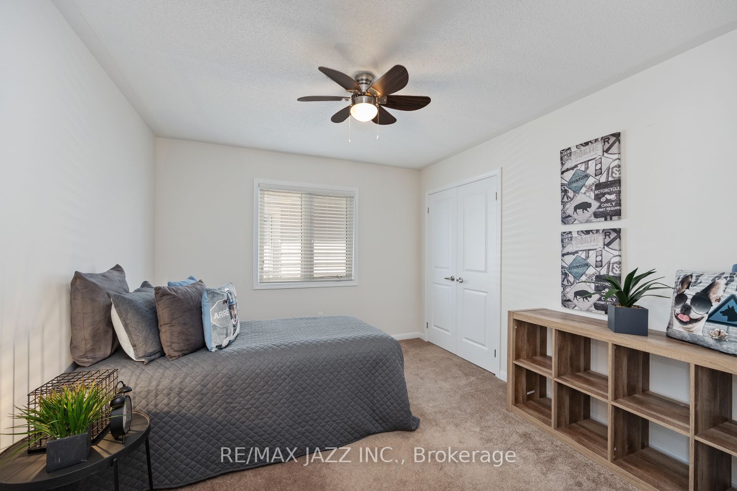 78 Northglen Blvd