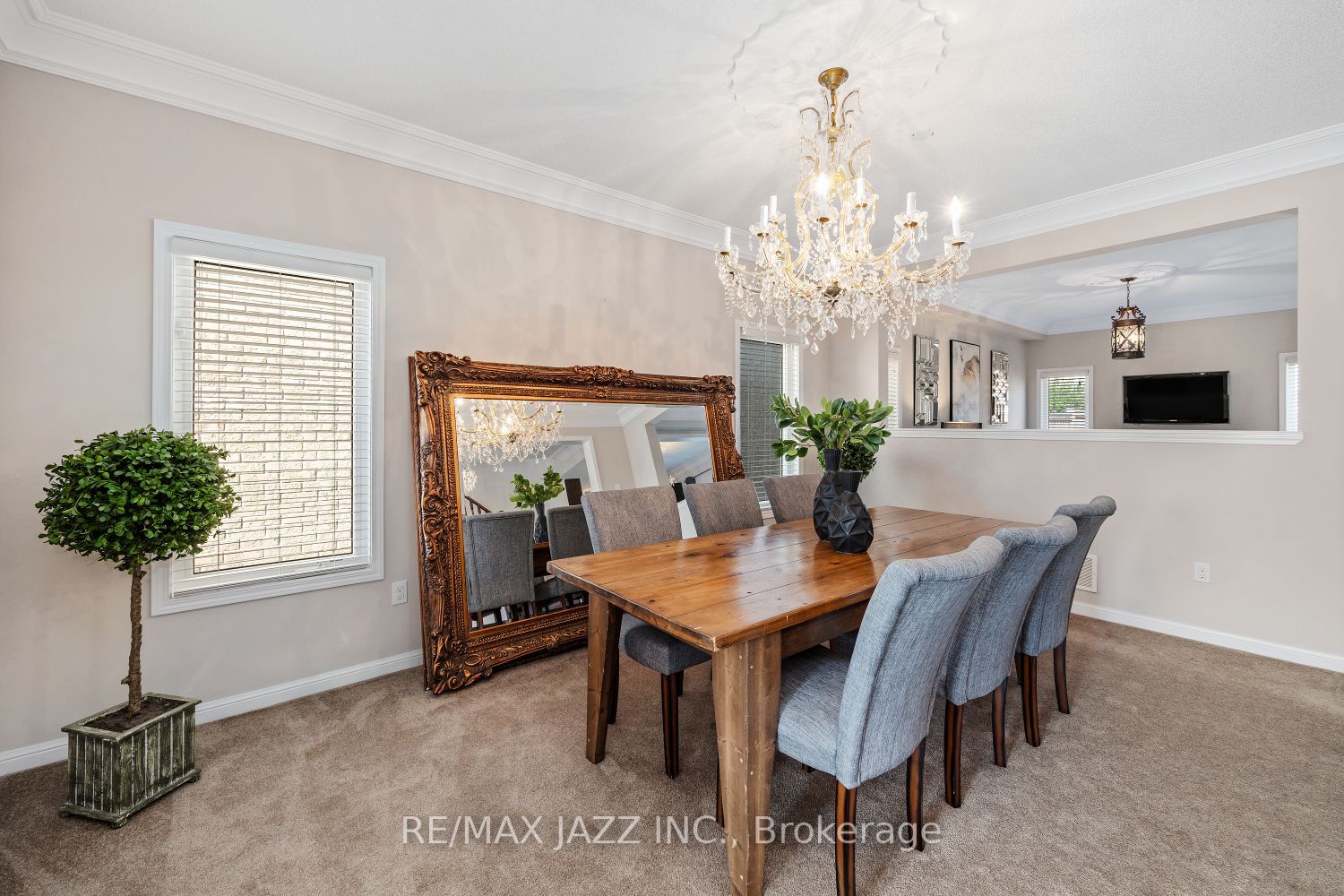 78 Northglen Blvd