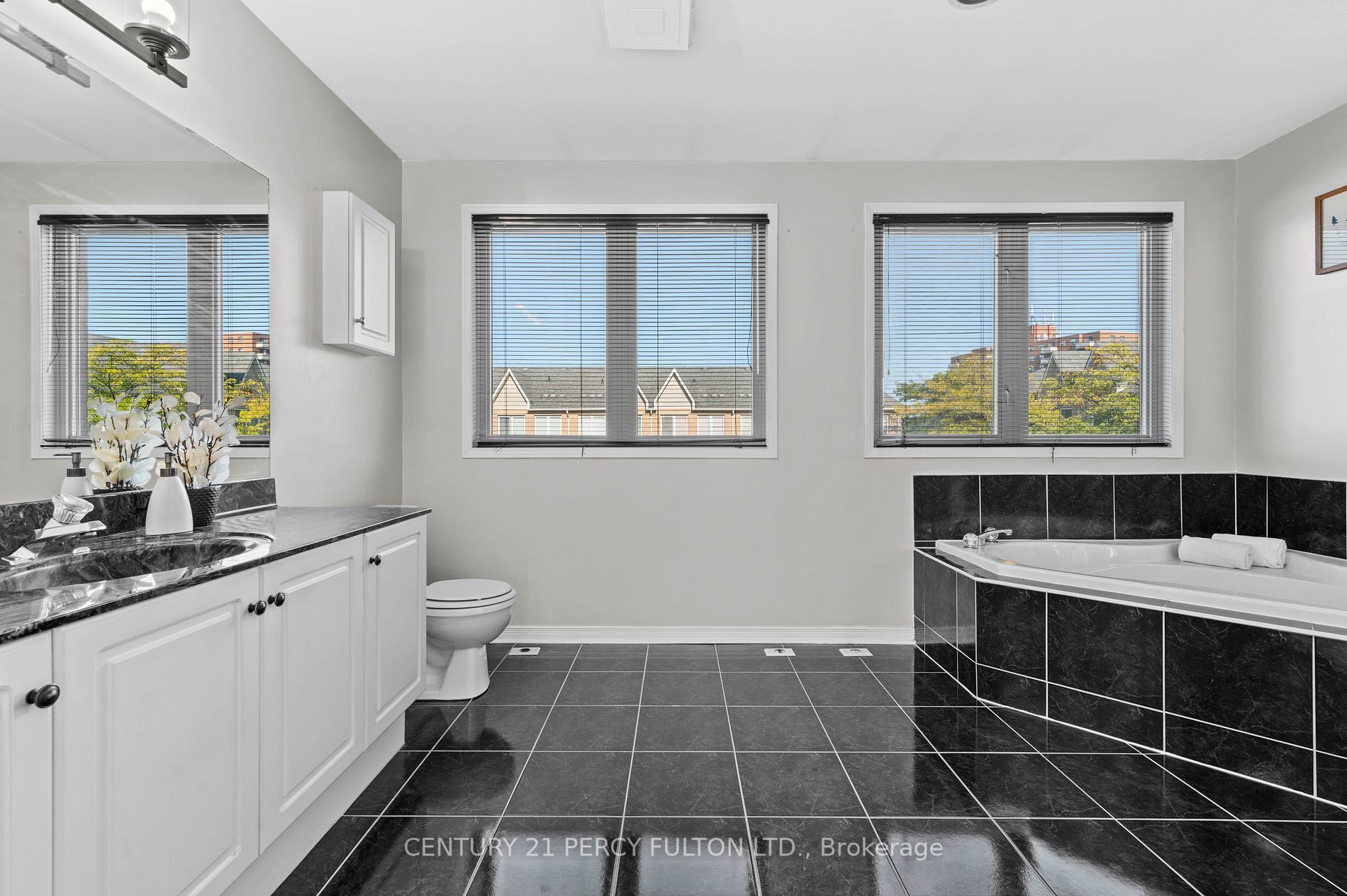 28 Rosebank Dr, #1206