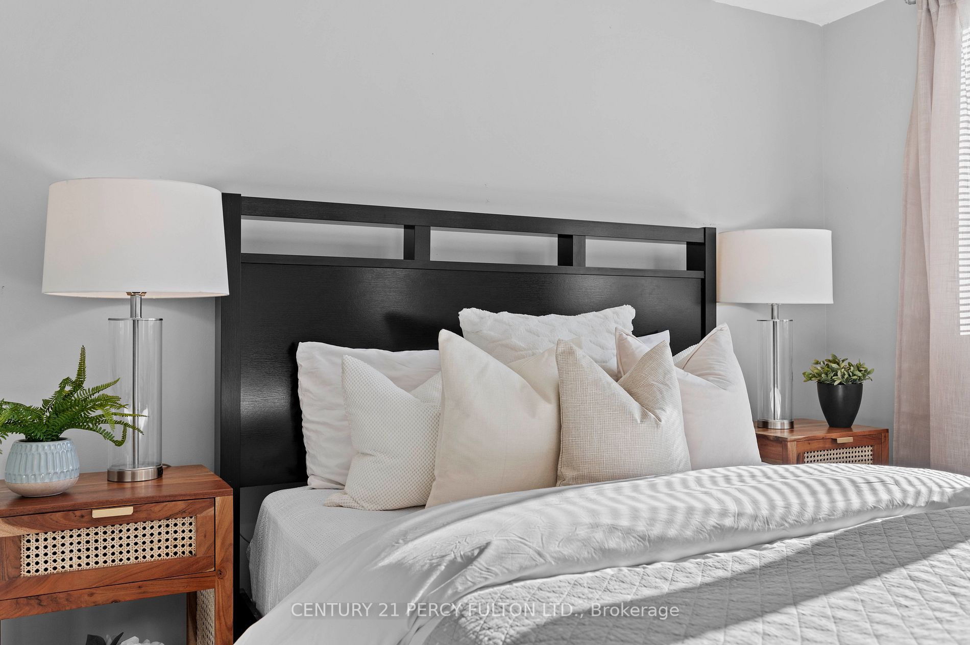 28 Rosebank Dr, #1206