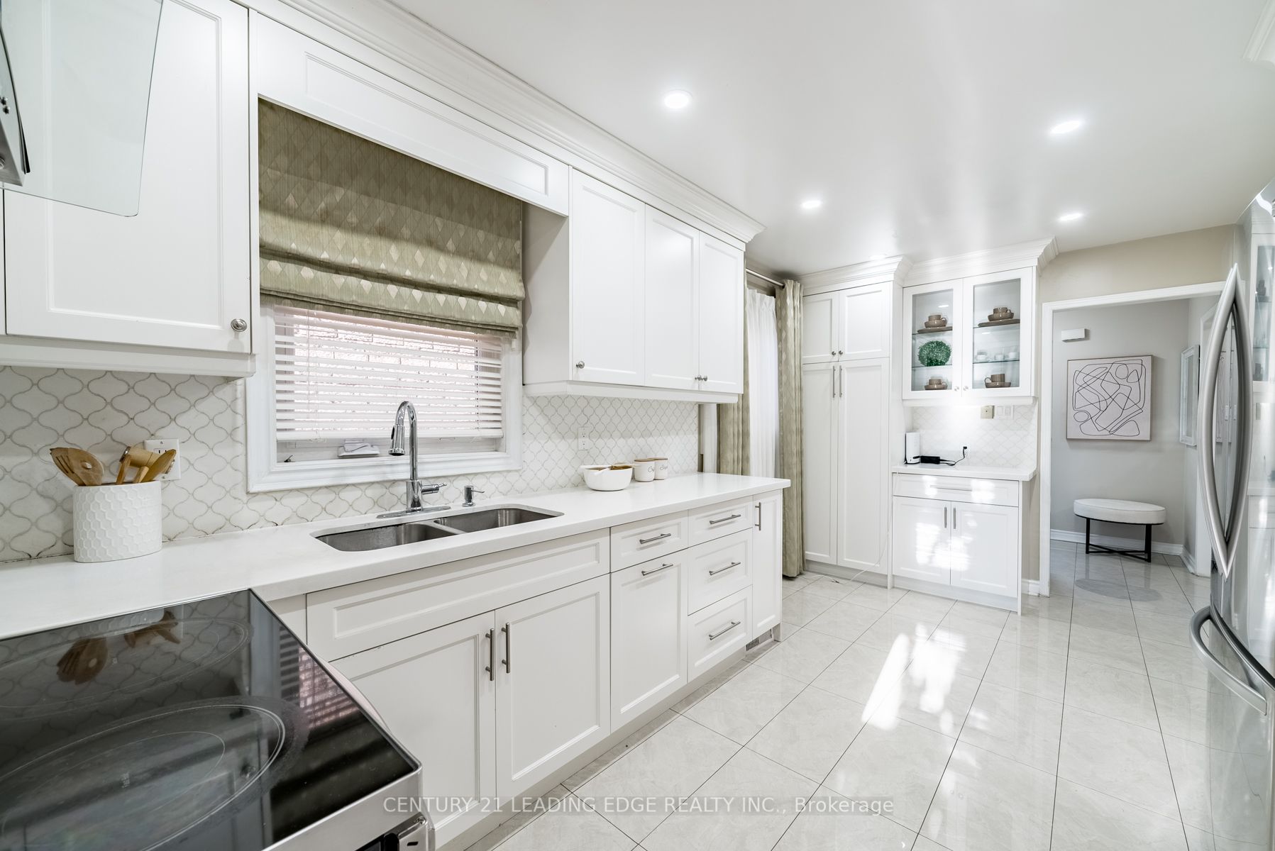 220 Morningview Tr