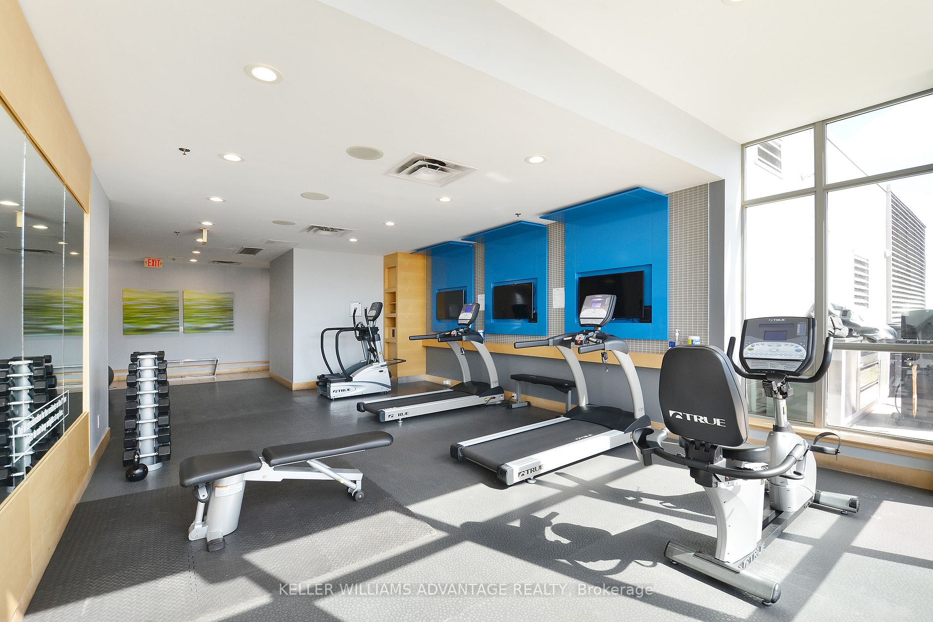 630 Queen St E, #302