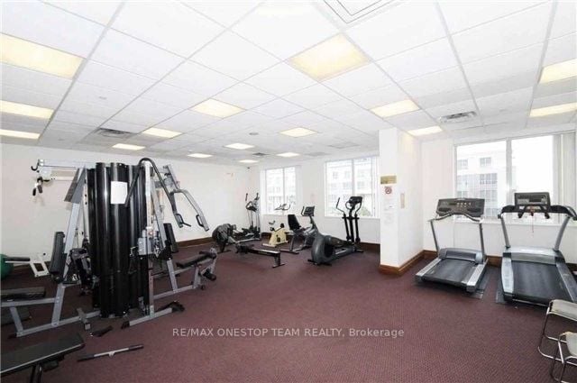 11 Lee Centre Dr, #708