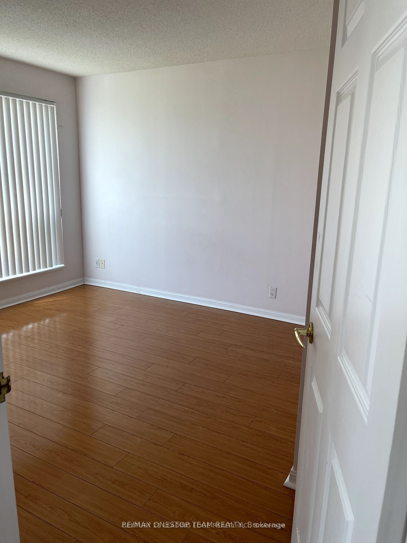 11 Lee Centre Dr, #708