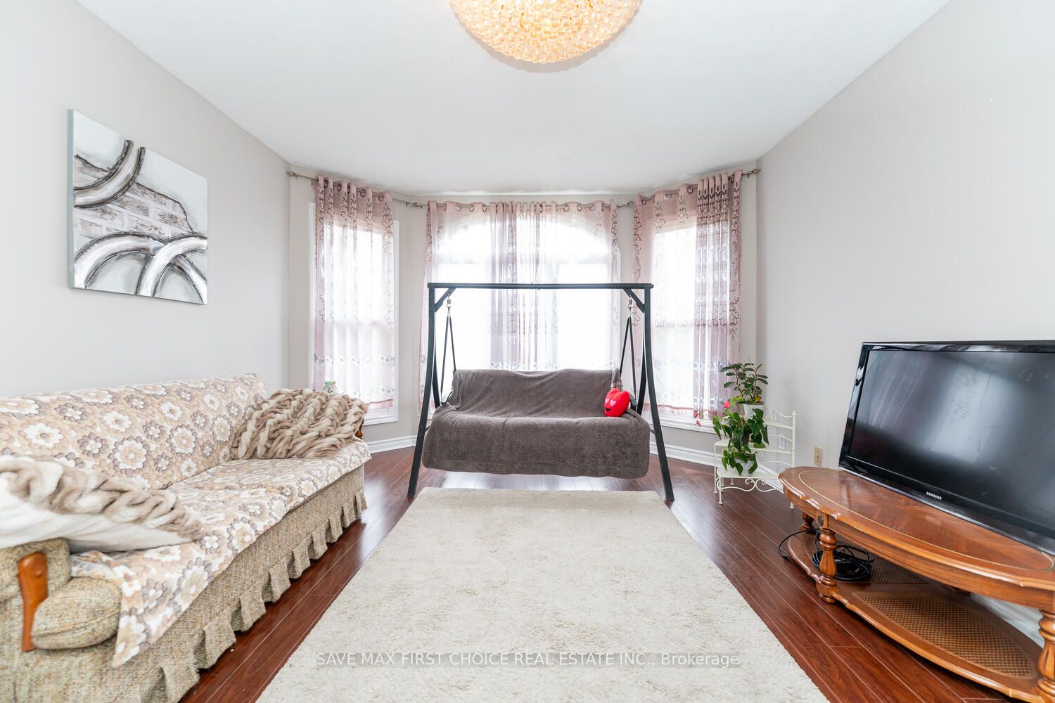 108 Wilce Dr