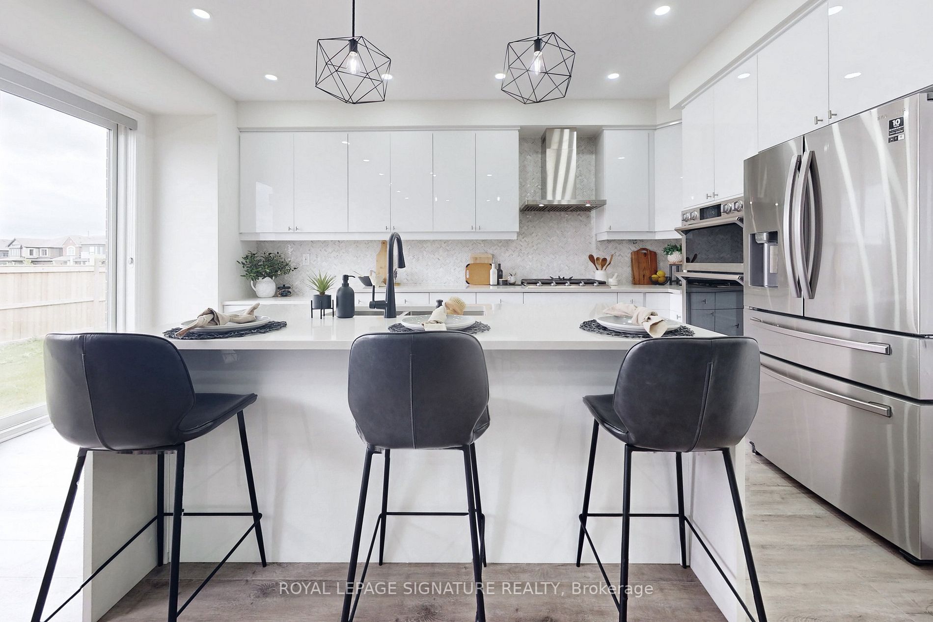 49 Broden Cres