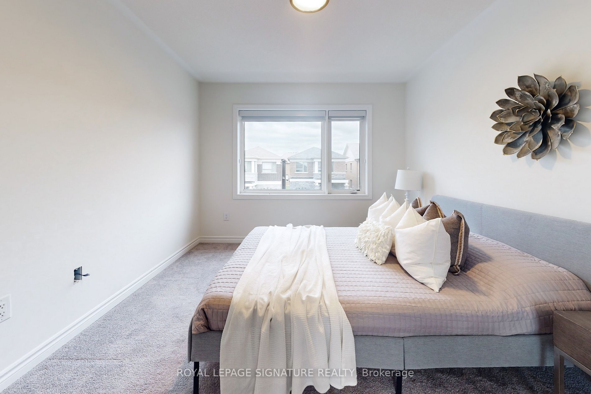 49 Broden Cres