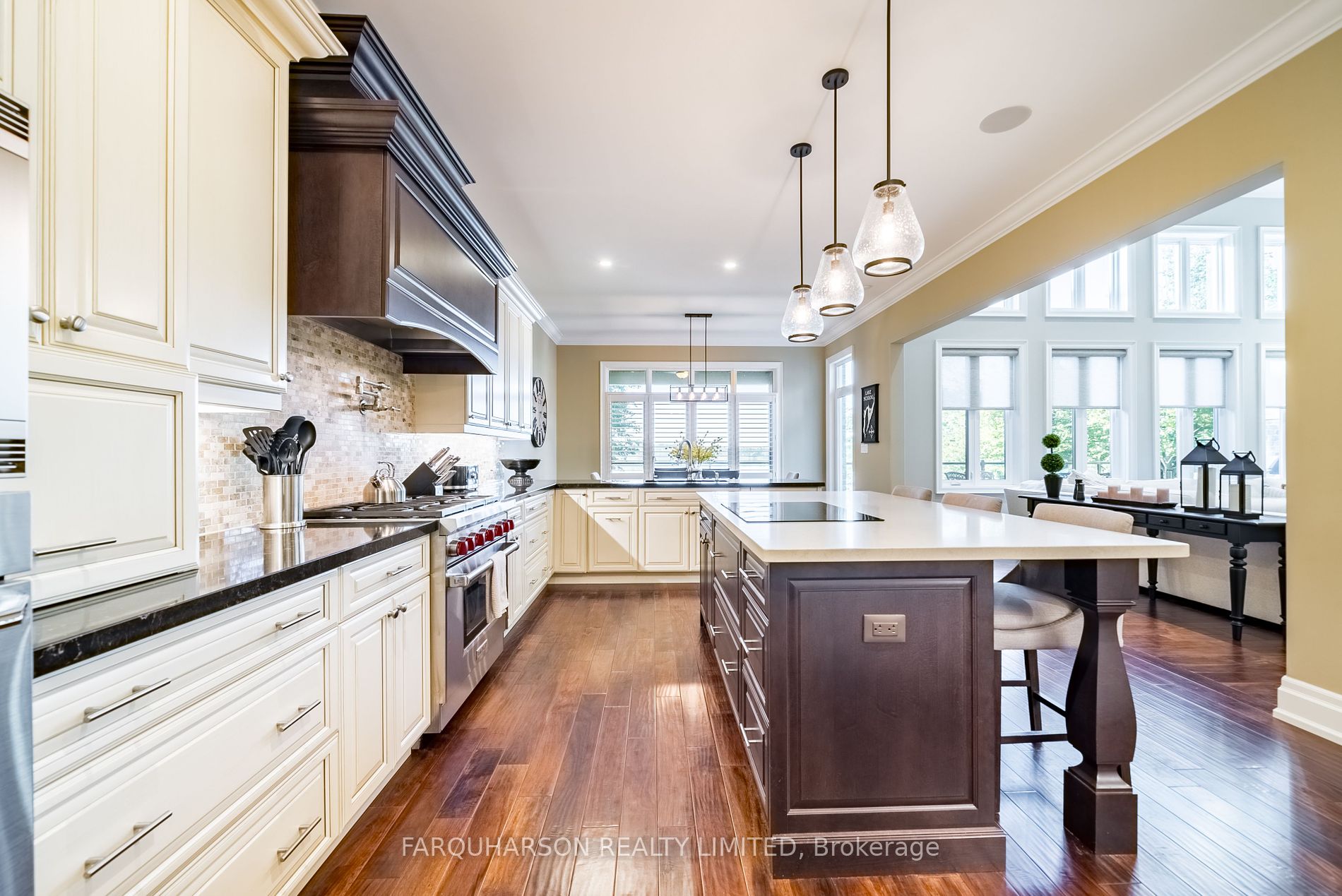 100 Ambleside Dr