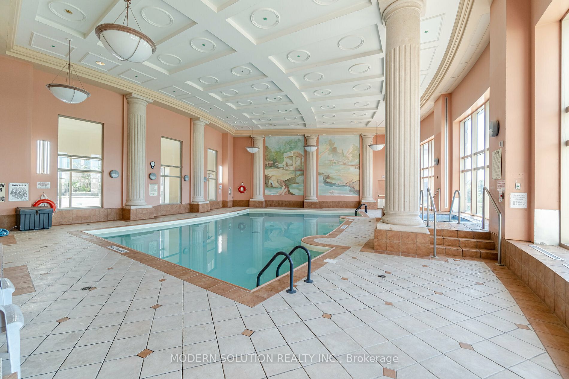 18 Lee Centre Dr, #1213