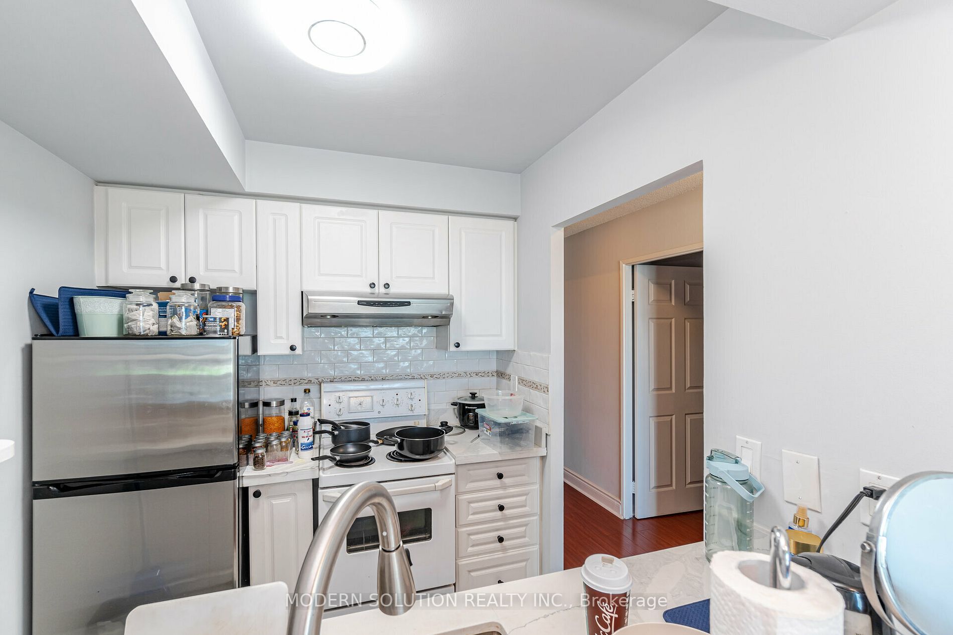 18 Lee Centre Dr, #1213