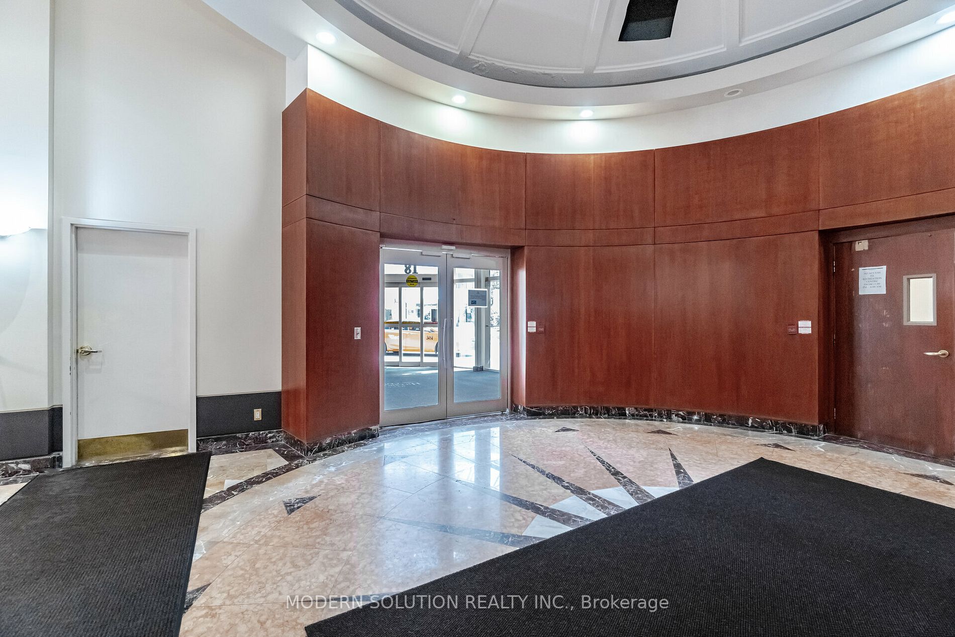 18 Lee Centre Dr, #1213