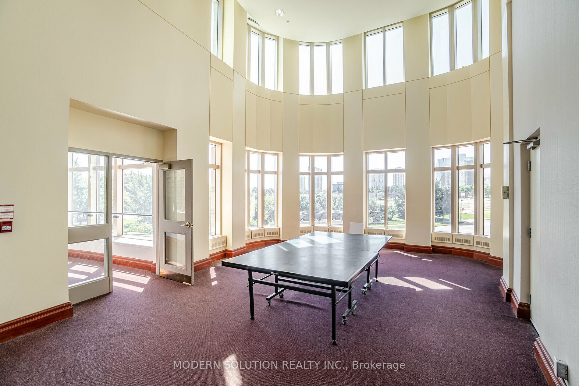18 Lee Centre Dr, #1213