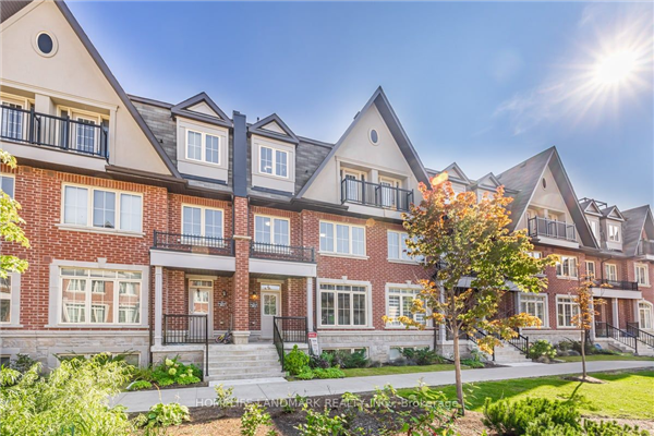 8 Eaton Park Lane, Toronto