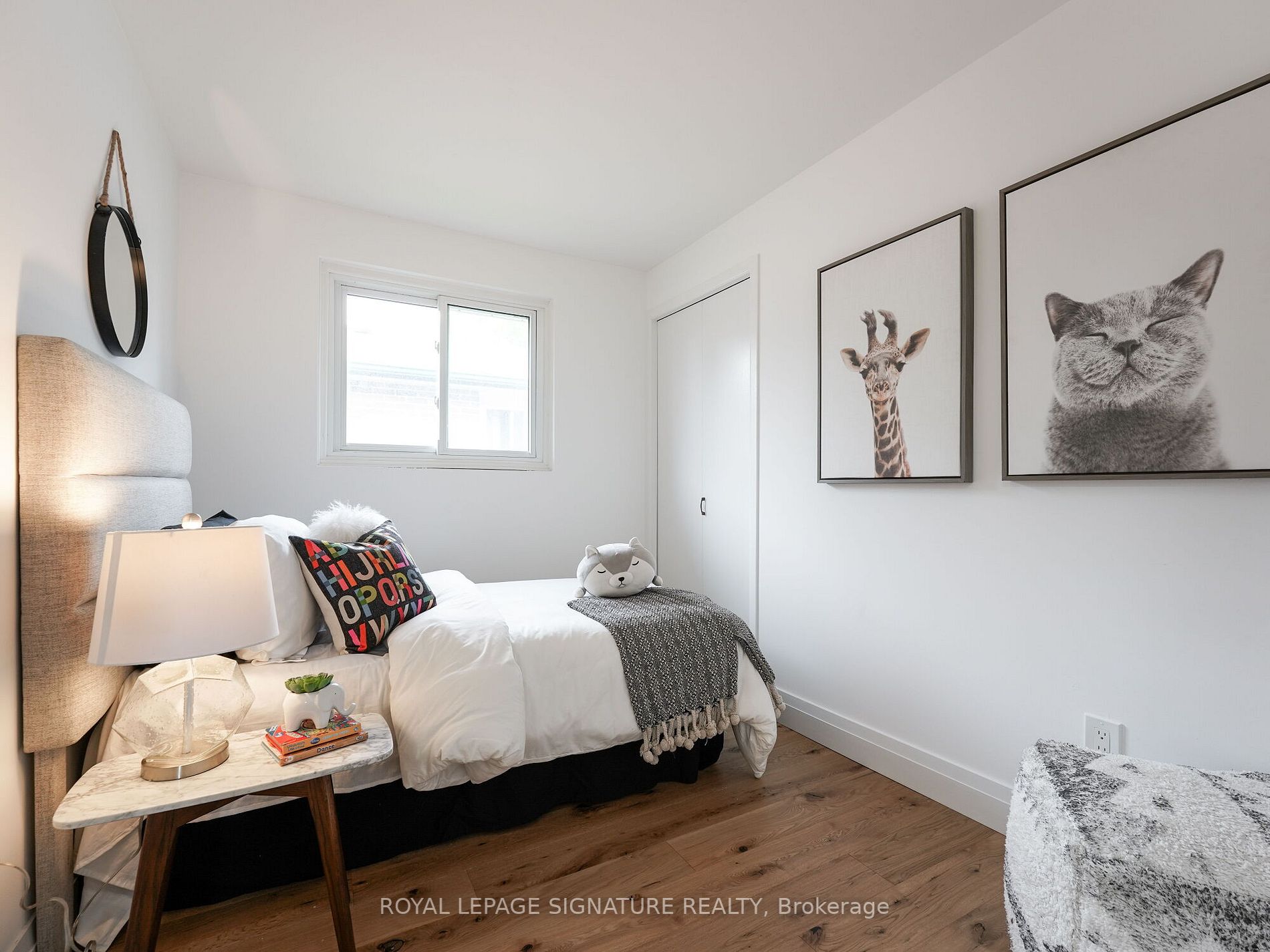27 Lewin Cres