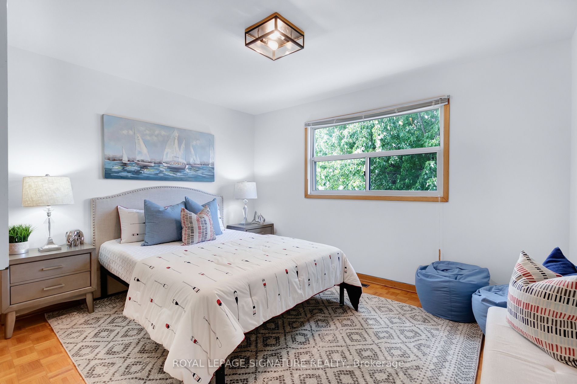 4 Silvertip Cres