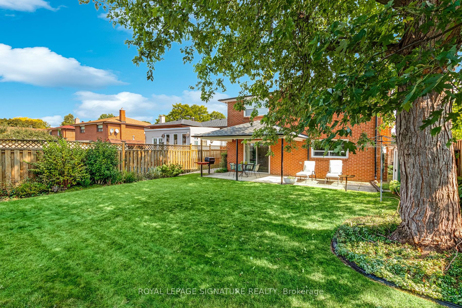 4 Silvertip Cres