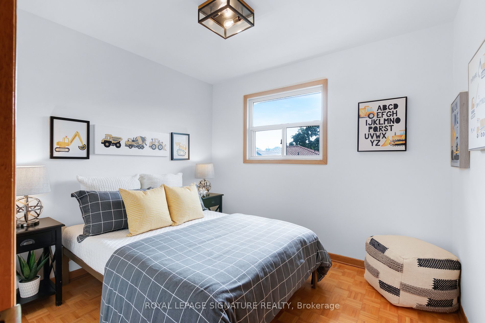 4 Silvertip Cres