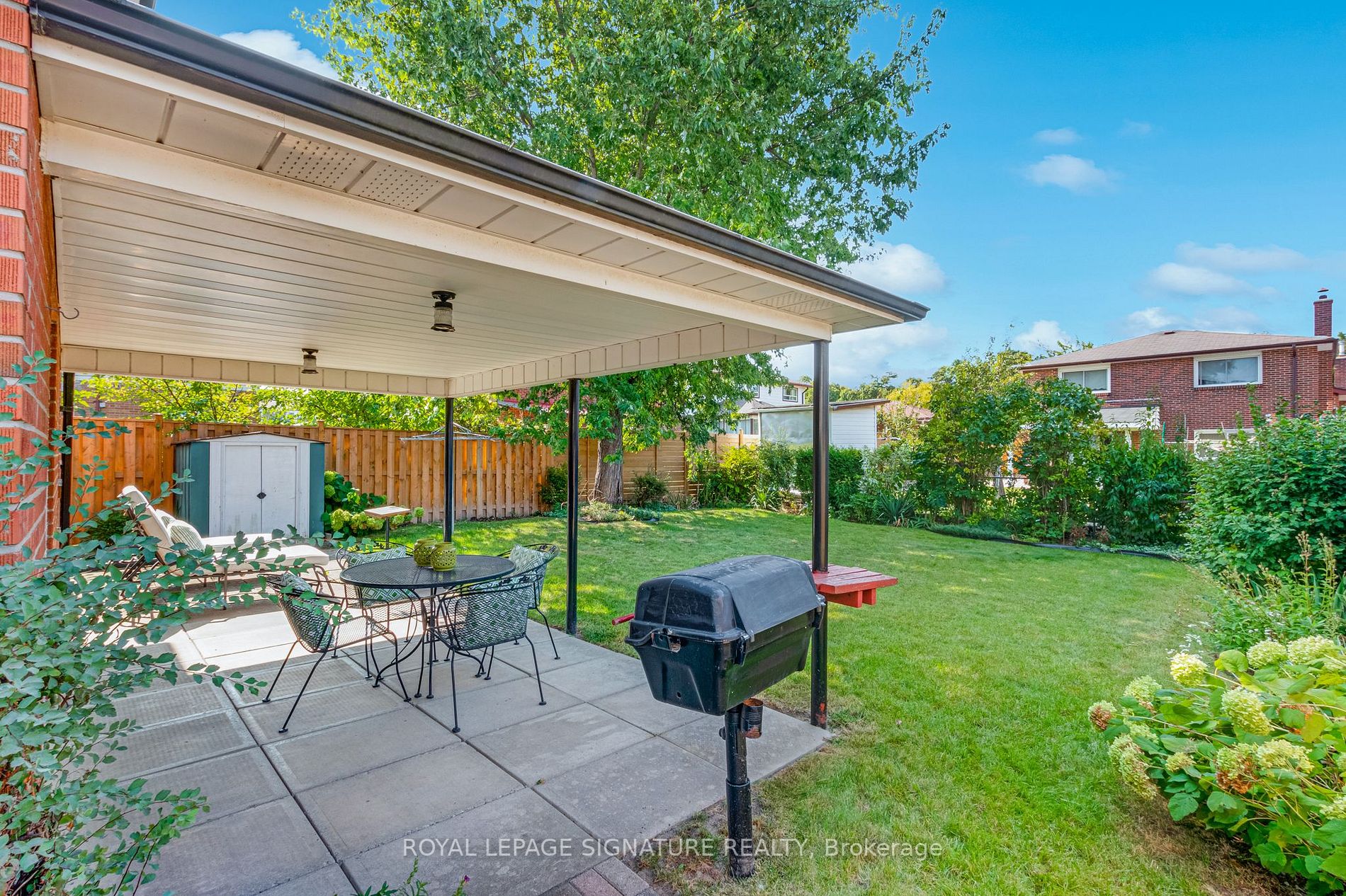4 Silvertip Cres
