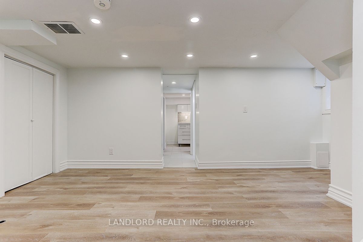 1206 Broadview Avenue, #Lower