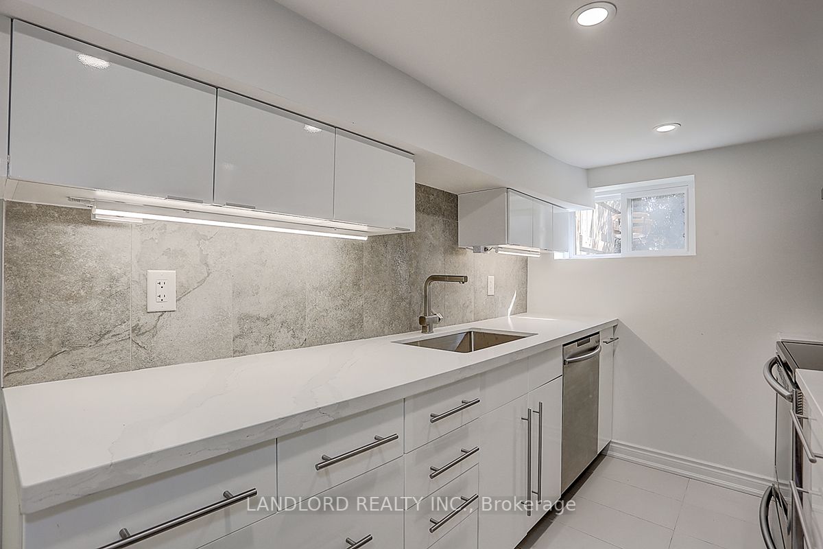 1206 Broadview Avenue, #Lower