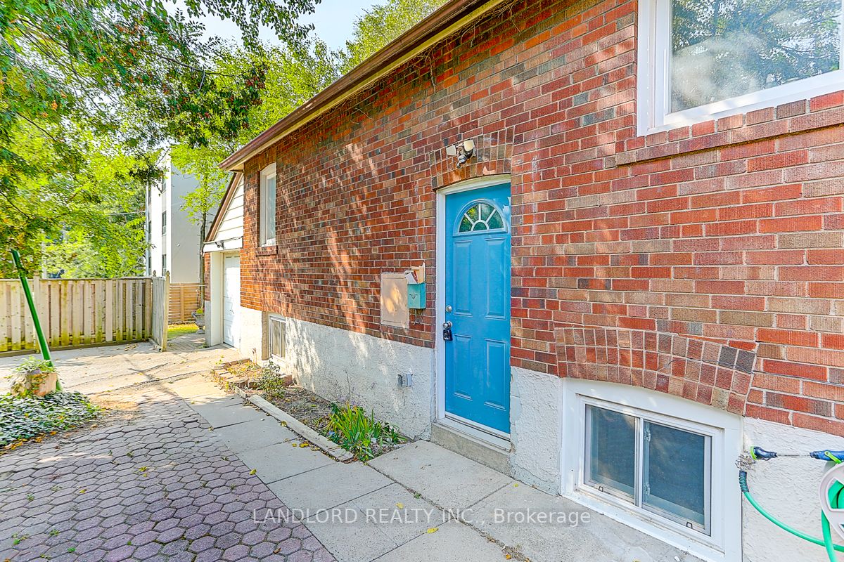 1206 Broadview Avenue, #Lower