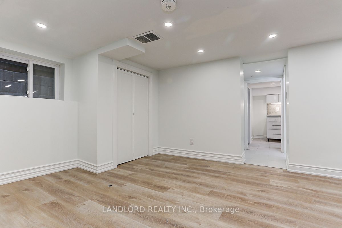 1206 Broadview Avenue, #Lower