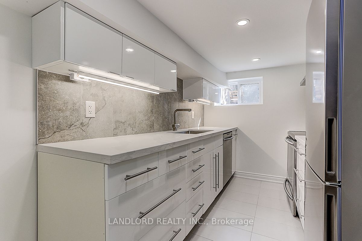 1206 Broadview Avenue, #Lower