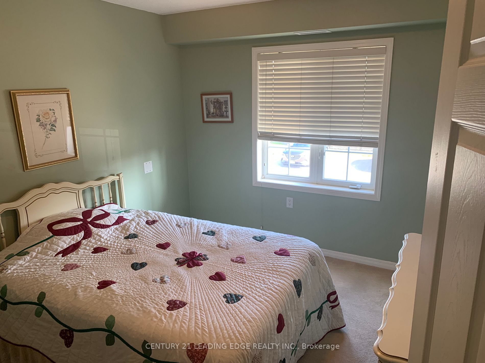 61 Clarington Blvd, #208