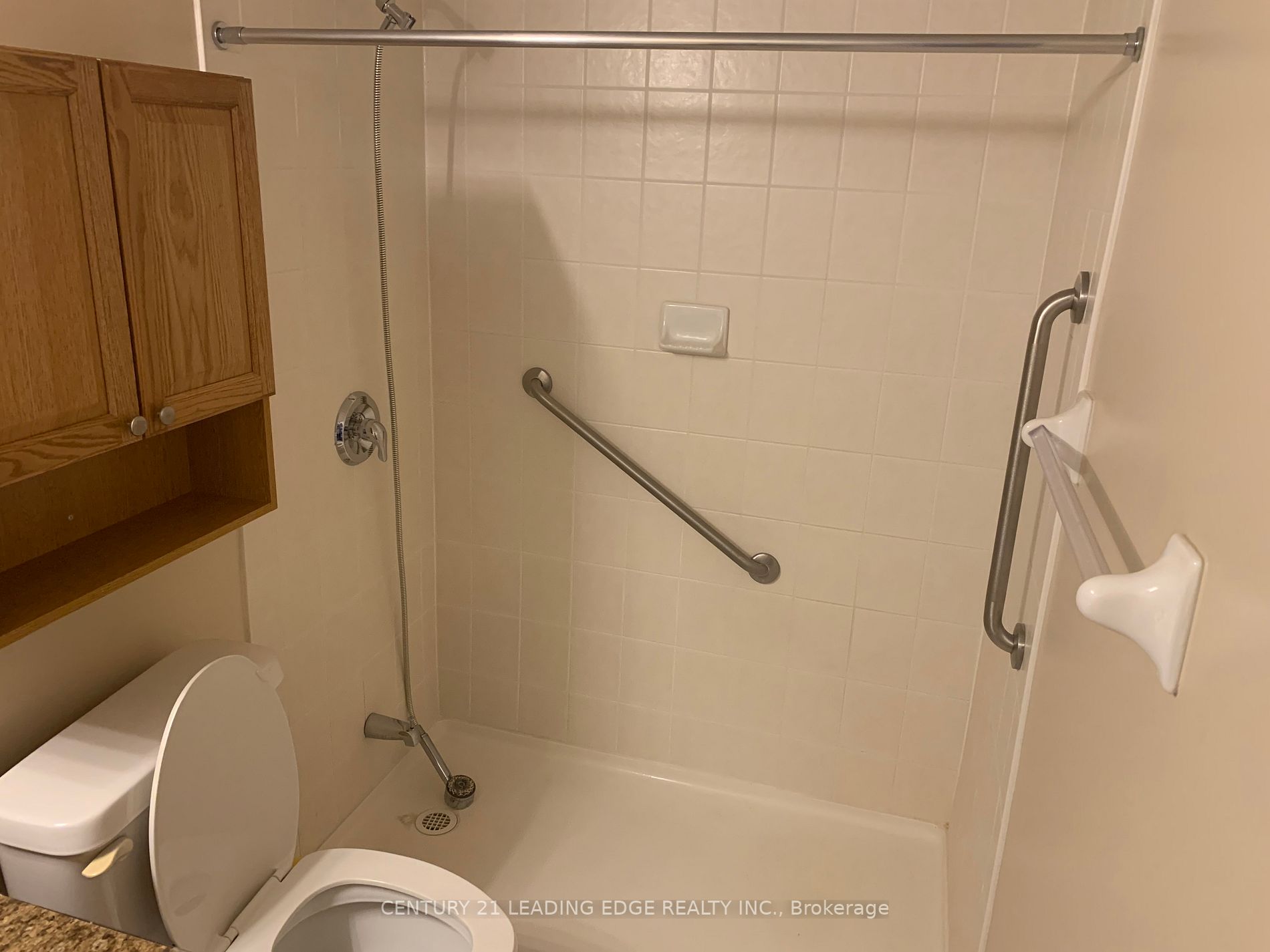 61 Clarington Blvd, #208