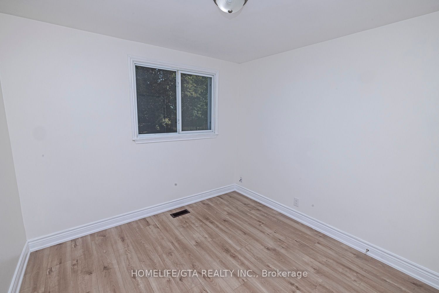 1055 Ravine Rd