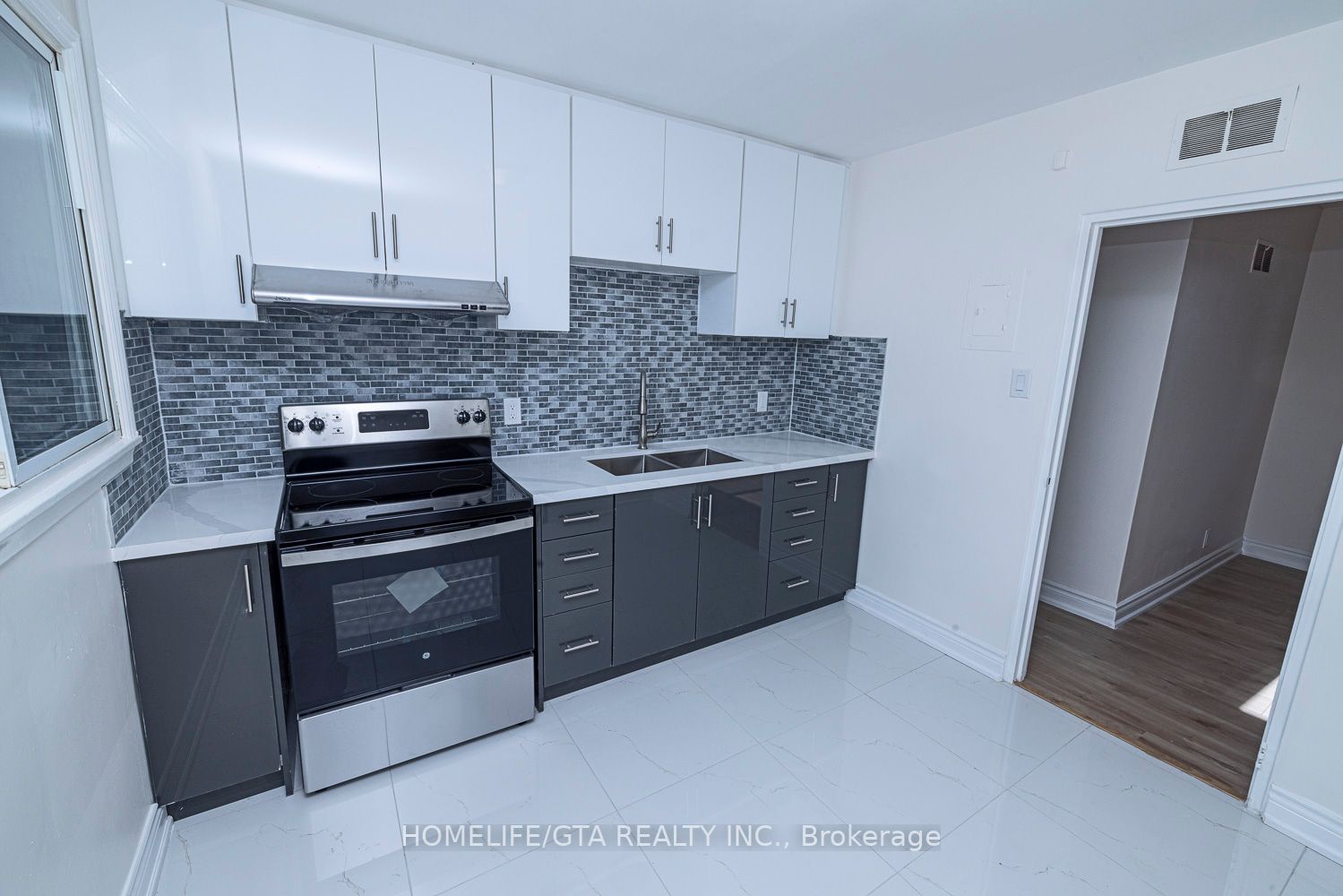 1055 Ravine Rd
