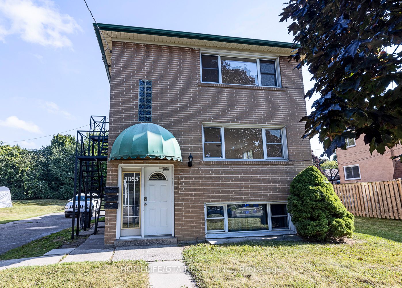 1055 Ravine Rd