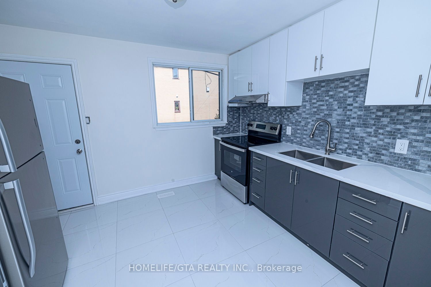 1055 Ravine Rd